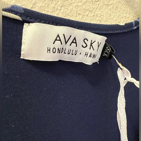 Fighting Eel / Ava Sky NWT Dress Rei in Navy Sakura XXS - Picture 4 of 5